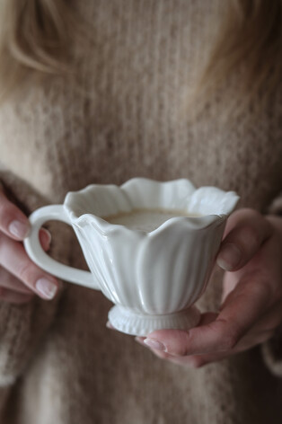 Majas Blomstra mugg white