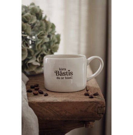 Majas Mugg Kra Bstis..