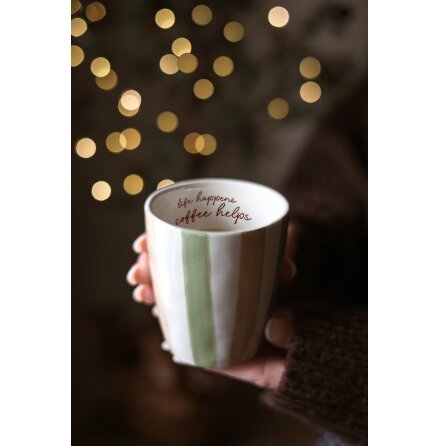 Majas Mugg Life happens Coffee helps